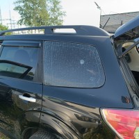 Заднее левое окно