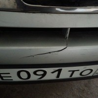 Передний бампер