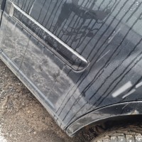 Задняя левая дверь