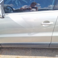 Передняя левая дверь