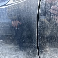 Передняя левая дверь