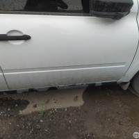 Передняя правая дверь