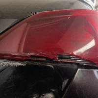 Левый задний фонарь