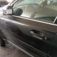 Передняя левая дверь