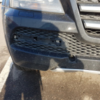 Передний бампер