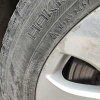 Заднее левое колесо