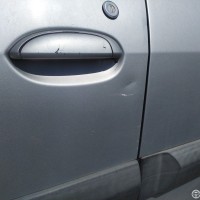 Передняя левая дверь