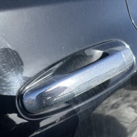 Задняя левая дверь