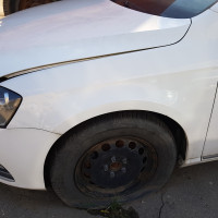 Переднее левое крыло