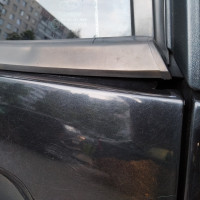 Задняя левая дверь