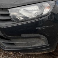 Передний бампер