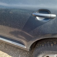 Задняя левая дверь