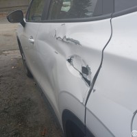 Задняя левая дверь