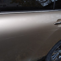 Задняя левая дверь