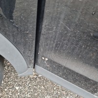 Передняя левая дверь