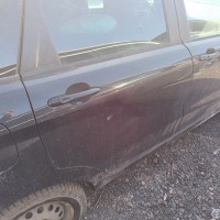 Задняя правая дверь