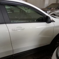 Передняя правая дверь