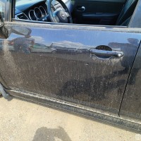 Передняя левая дверь