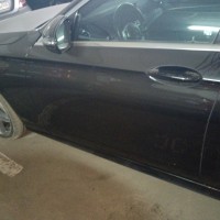 Передняя левая дверь