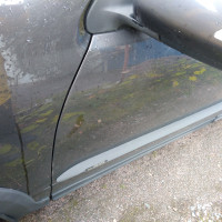 Передняя левая дверь