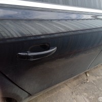 Задняя правая дверь