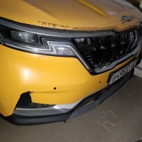 Передний бампер