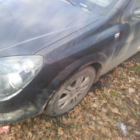 Переднее левое крыло