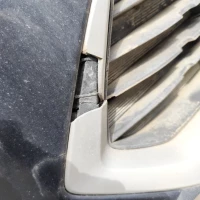 Передний бампер