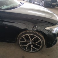 Переднее правое крыло