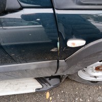 Передняя правая дверь