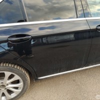 Задняя правая дверь