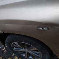 Переднее левое крыло