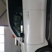 Передняя левая дверь