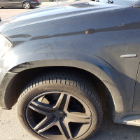 Переднее левое крыло