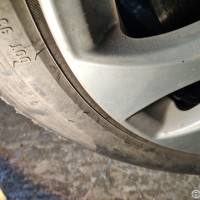 Переднее левое колесо