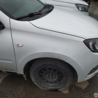 Переднее правое крыло