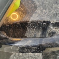 Передняя левая дверь