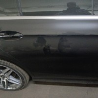 Задняя правая дверь