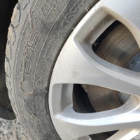 Заднее левое колесо