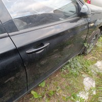 Передняя правая дверь