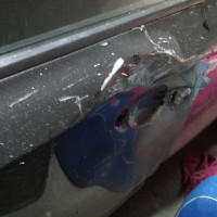 Передняя левая дверь