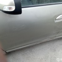 Передняя левая дверь