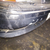 Передний бампер