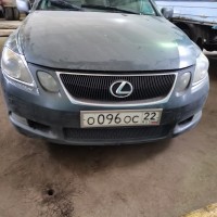 Передний бампер