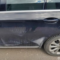 Задняя левая дверь