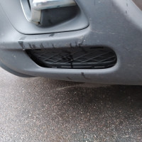 Передний бампер