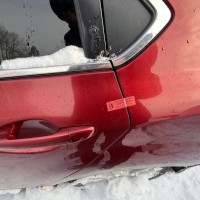 Задняя левая дверь