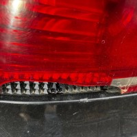 Левый задний фонарь