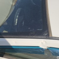 Передняя левая дверь