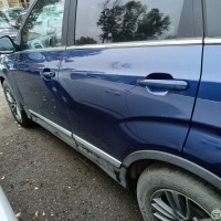 Задняя левая дверь